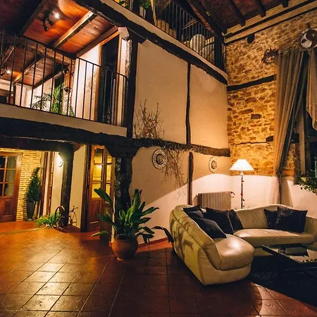 Semesterbostad 5 Bedrooms House With Enclosed Garden And Wifi At